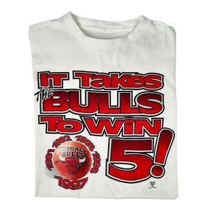 Vintage Starter Chicago Bulls "It Takes Bulls to Win 5” T-Shirt Size XL 1997